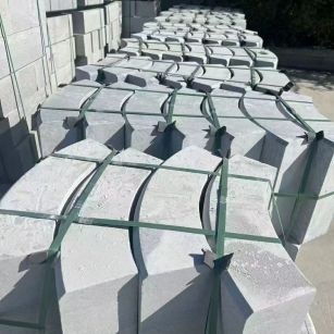 河源 芝麻灰弧形路沿石