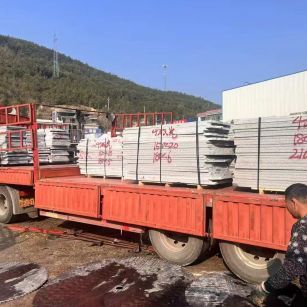 河源 芝麻灰花岗岩光面毛板出货日常