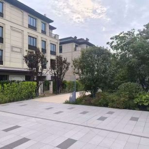 河源 芝麻白与芝麻白搭配铺装，尺寸1200*600