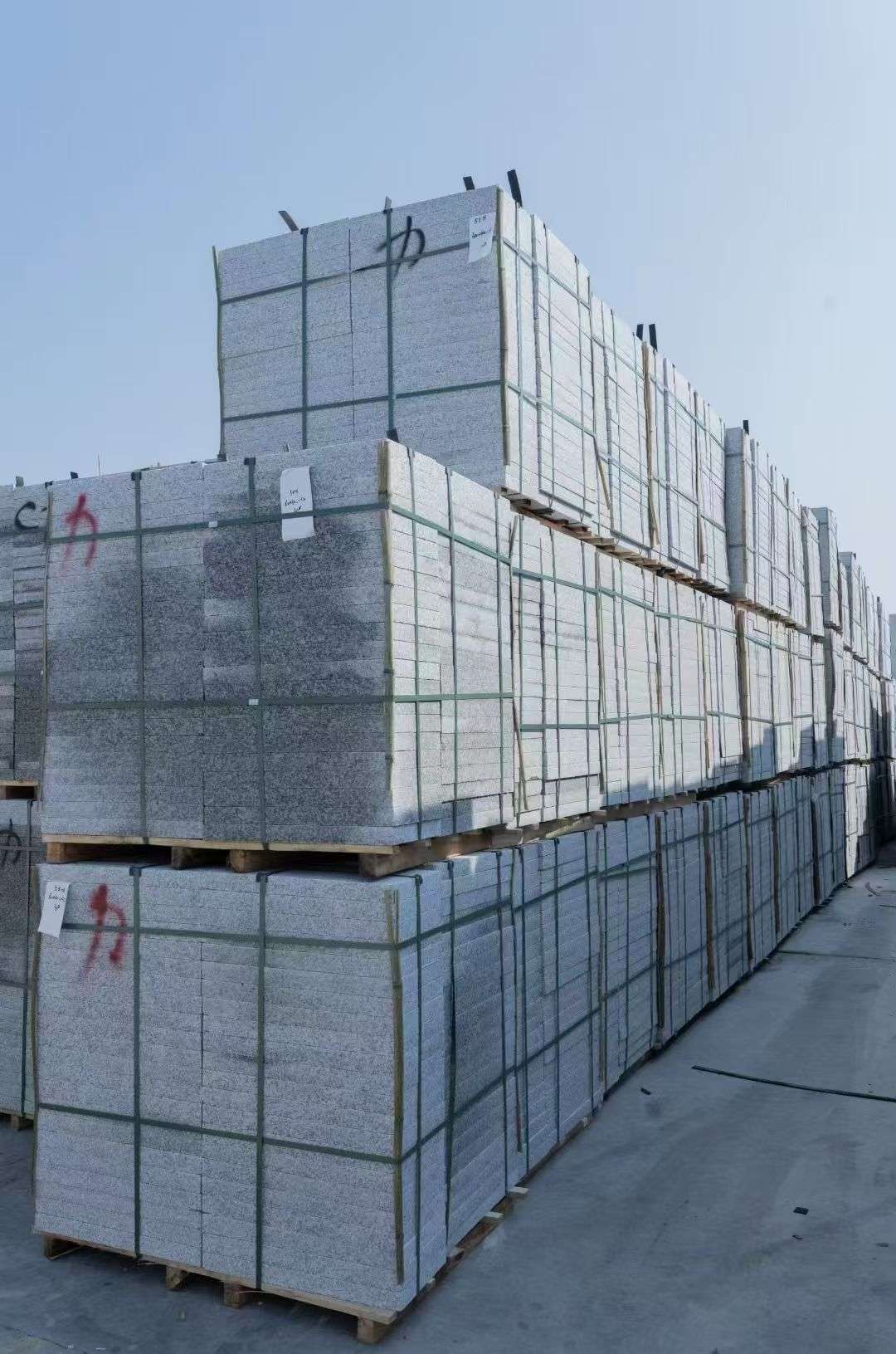 河源 芙蓉白、大花白、小白花荔枝面成品地铺石