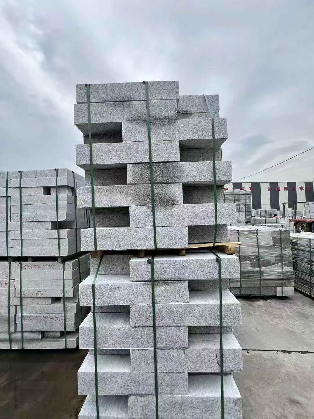 河源 芙蓉白路沿石