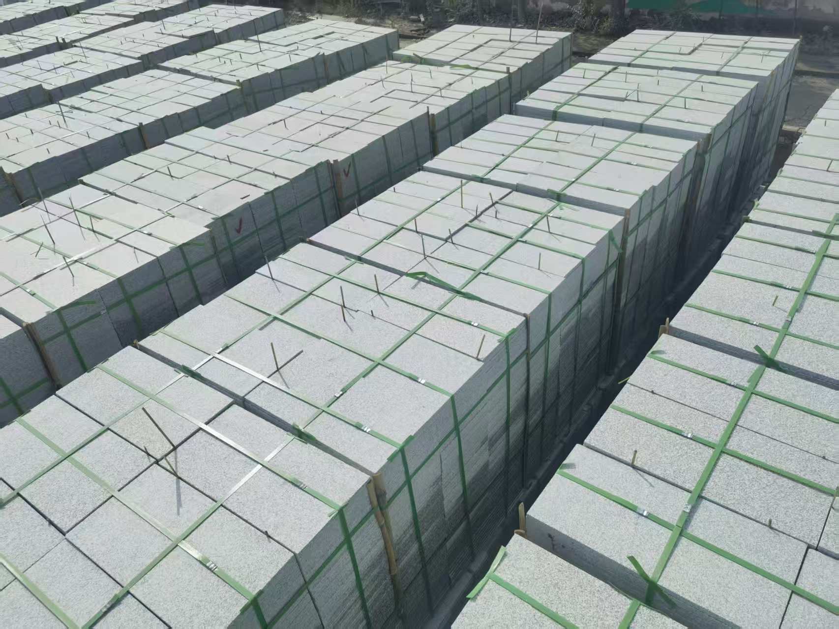 河源 芝麻白1.8公分火烧300*600地铺，清仓大甩卖