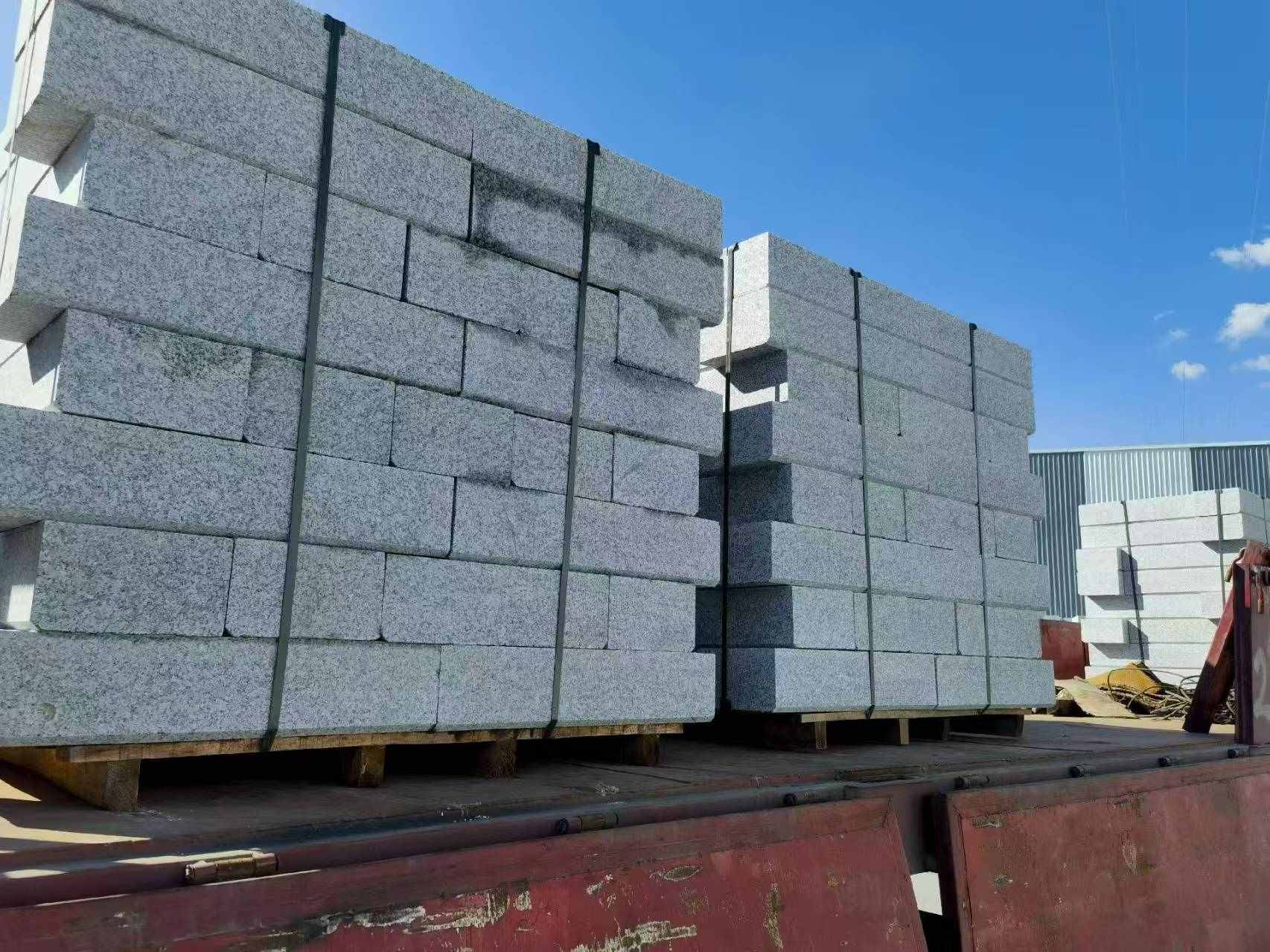 河源 路沿石装车出货