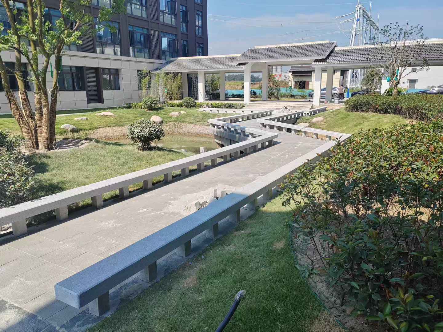 河源 芝麻灰小区坐凳&栏杆安装效果